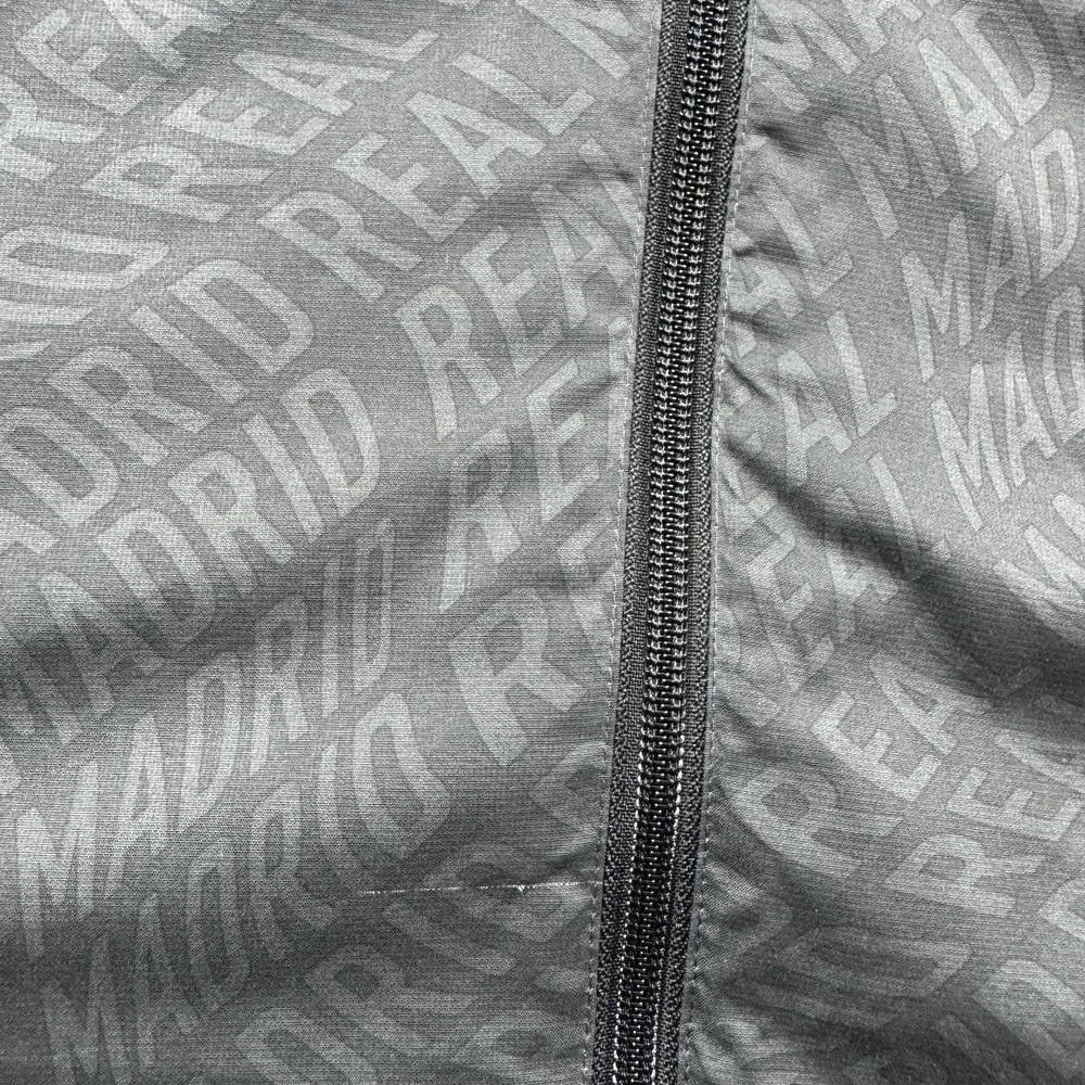 Adidas Real Madrid DNA Spellout AOP Windbreaker Jacket Mens Size 2XL EUC Rare
